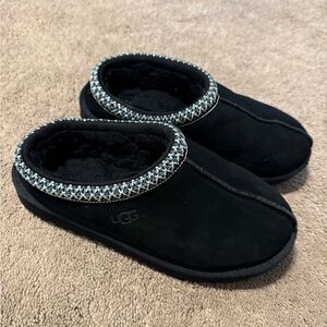UGG Black Slippers with Woven Trim